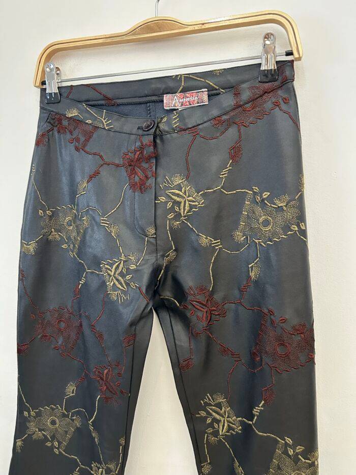 Pantalón de cuerina M - Imagen 2