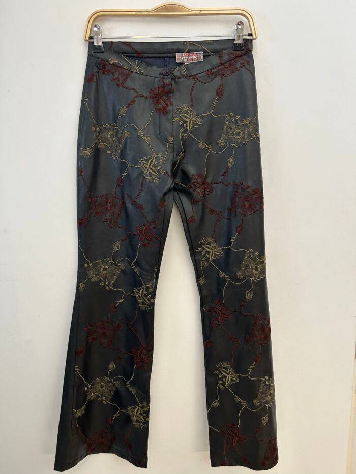 Pantalón de cuerina M